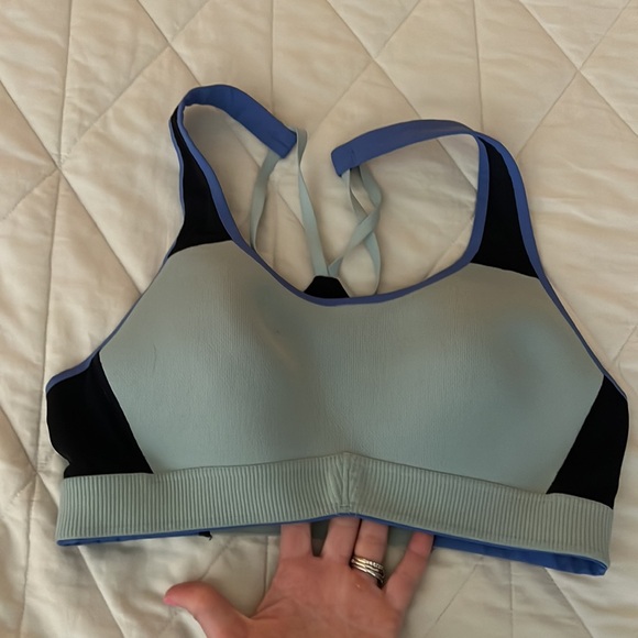 On Cloud Running Yoga Pilates Sports Bra Blue & Black Strappy Racerback Sz Small - Picture 14 of 14